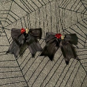 Skull and Roses Hair Clips